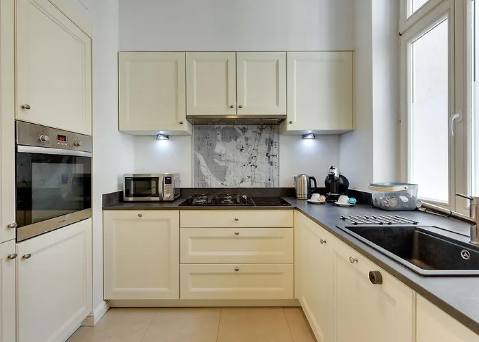 Lion Apartments - Oxford Family Apartment With Two Bedrooms